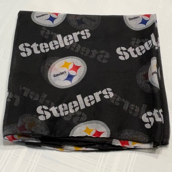 Steelers Accessories - Pittsburgh Steelers Black Infinity Scarf